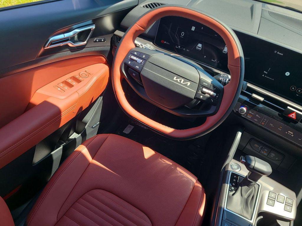 new 2026 Kia Sportage car, priced at $33,076