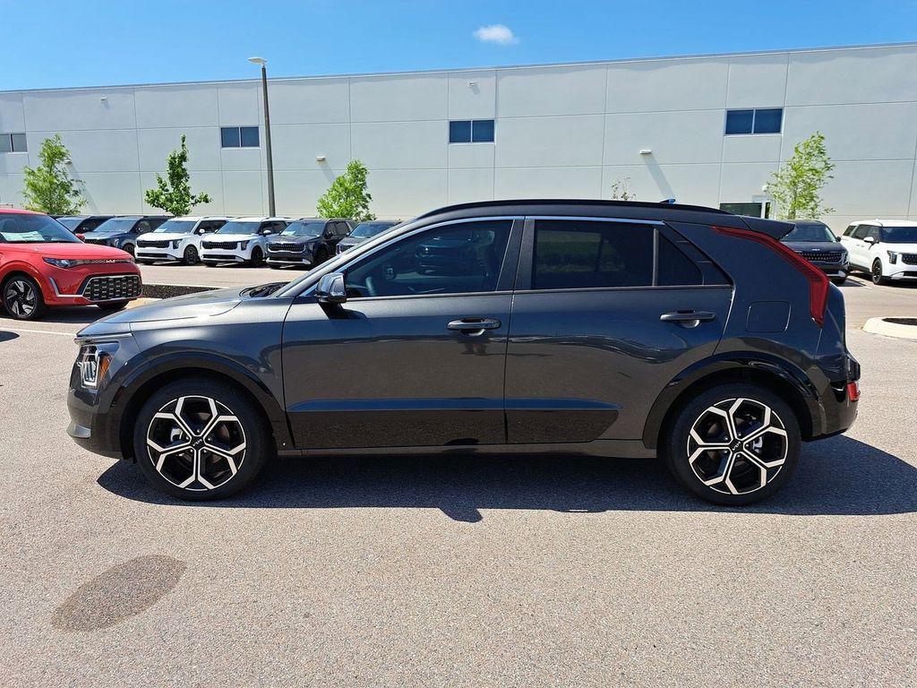 new 2025 Kia Niro car, priced at $29,077