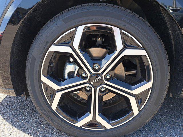 new 2025 Kia Niro car, priced at $32,310