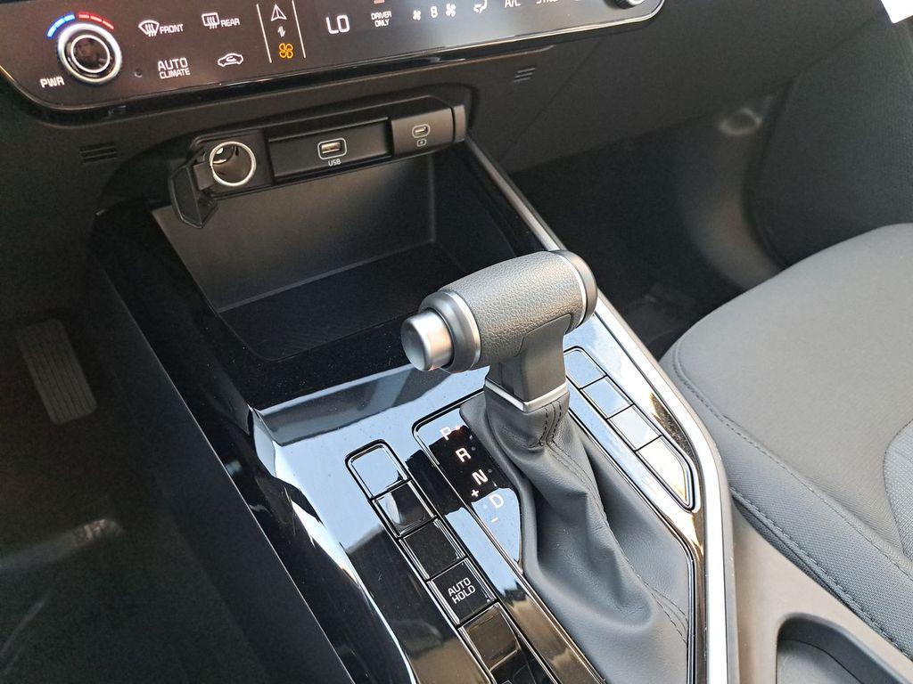 used 2025 Kia Niro car, priced at $25,462