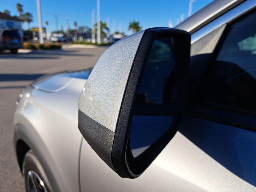 used 2025 Kia Niro car, priced at $25,462