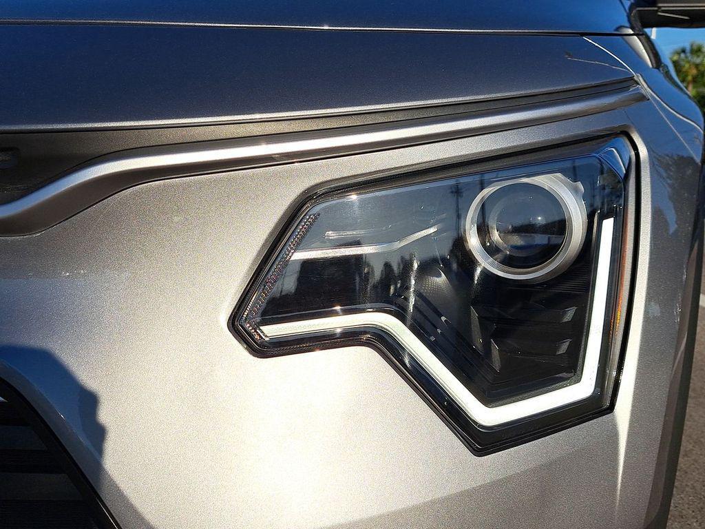 used 2025 Kia Niro car, priced at $25,462