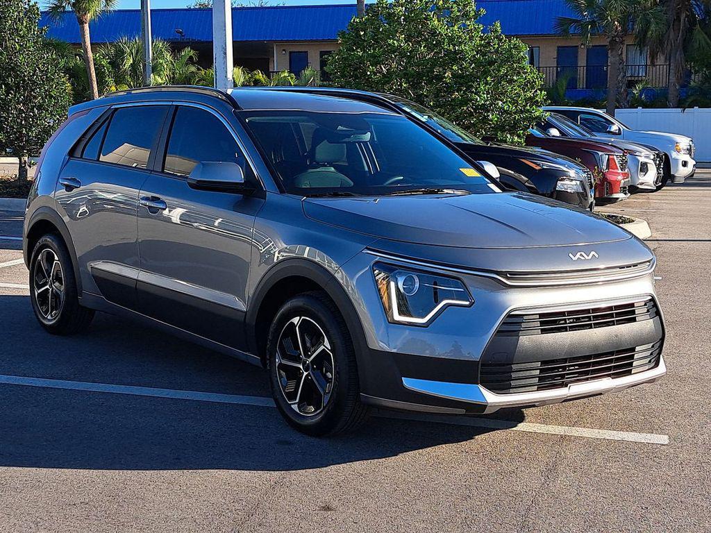 used 2025 Kia Niro car, priced at $25,462