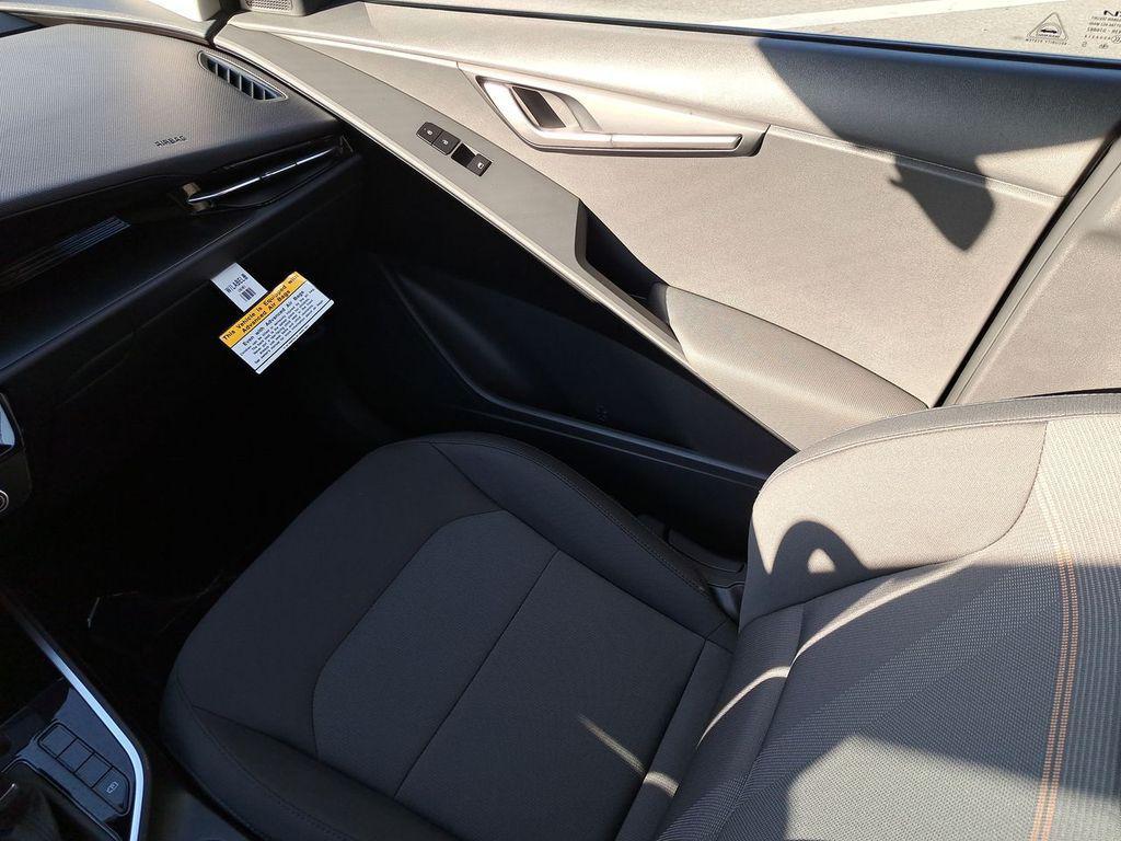 used 2025 Kia Niro car, priced at $25,462