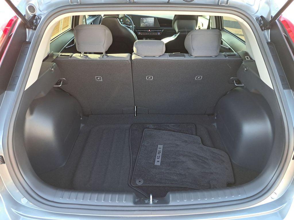 used 2025 Kia Niro car, priced at $25,462