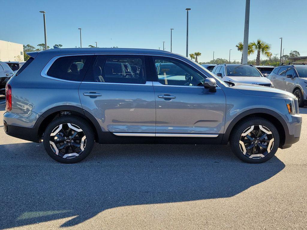 new 2025 Kia Telluride car, priced at $39,848