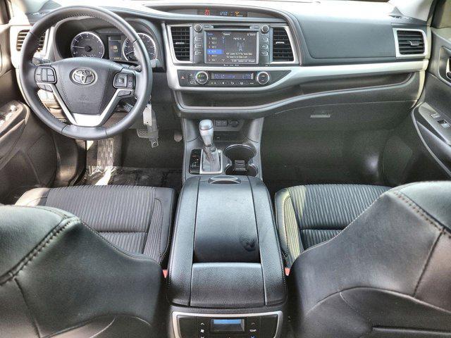 used 2019 Toyota Highlander car, priced at $26,500