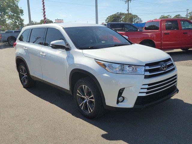 used 2019 Toyota Highlander car, priced at $26,500