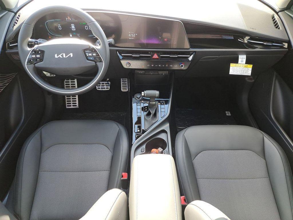 new 2025 Kia Niro car, priced at $29,522