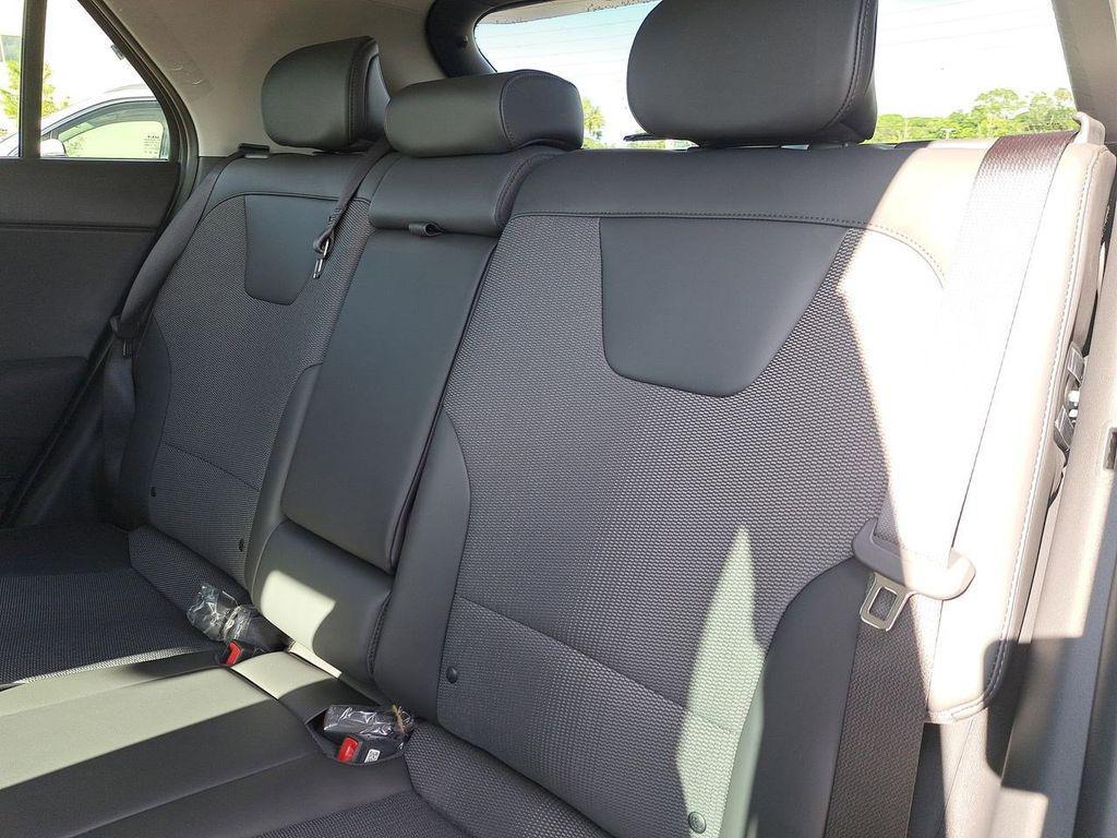 new 2025 Kia Niro car, priced at $29,522