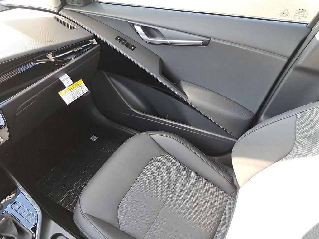 new 2025 Kia Niro car, priced at $28,772