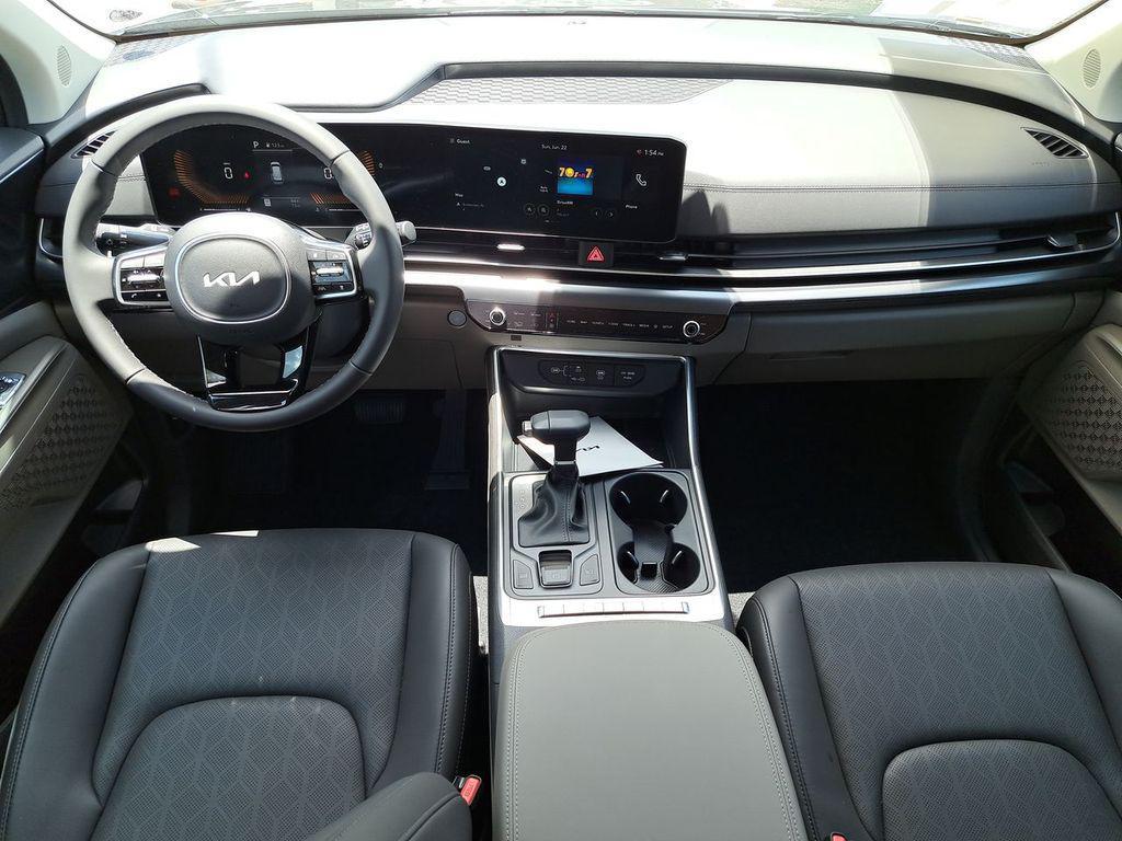 new 2026 Kia Carnival car, priced at $37,916