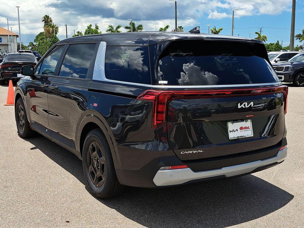 new 2026 Kia Carnival car, priced at $37,916