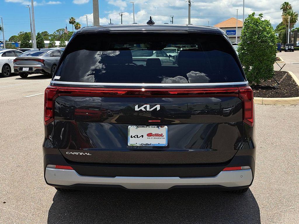 new 2026 Kia Carnival car, priced at $37,916