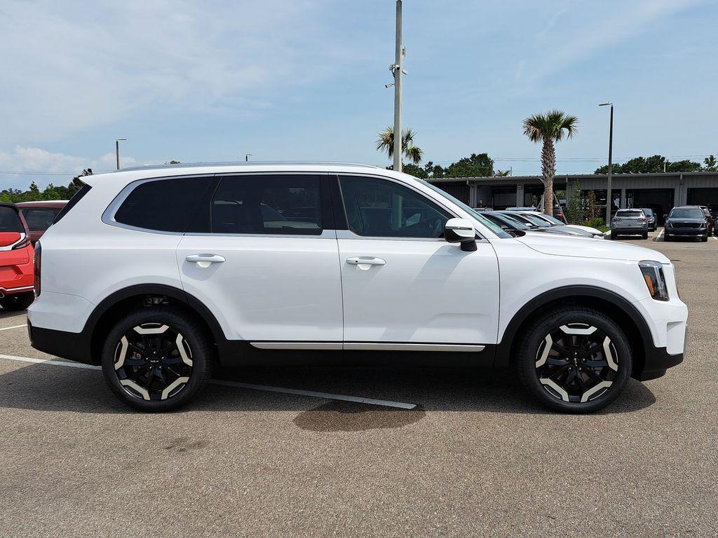 new 2025 Kia Telluride car, priced at $43,049