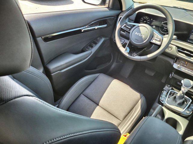 new 2025 Kia Seltos car, priced at $27,203