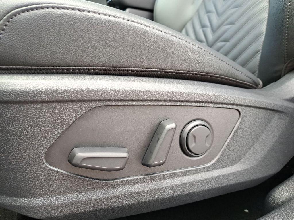 new 2026 Kia Sportage car, priced at $39,009