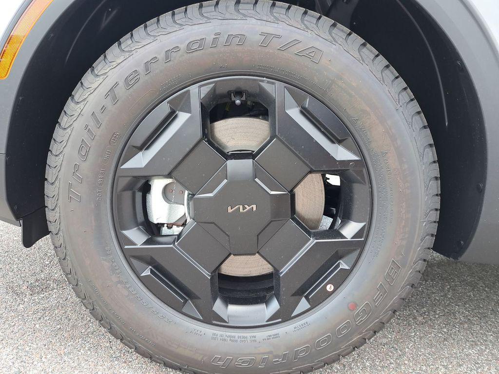 new 2026 Kia Sportage car, priced at $39,009