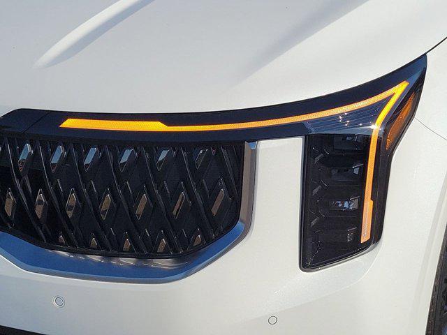 new 2025 Kia Carnival Hybrid car, priced at $43,472