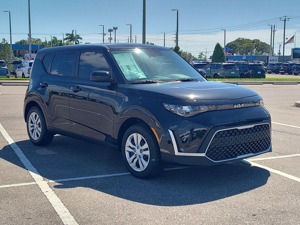 new 2025 Kia Soul car, priced at $20,561
