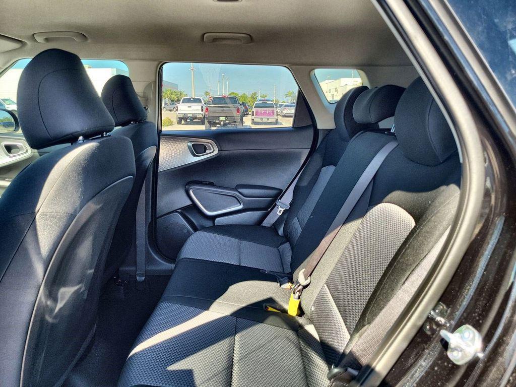 new 2025 Kia Soul car, priced at $21,082