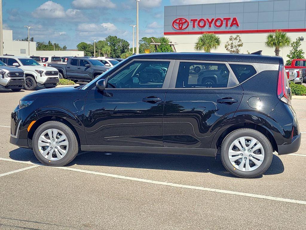 new 2025 Kia Soul car, priced at $20,561