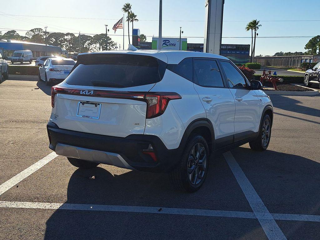 used 2025 Kia Seltos car, priced at $22,423