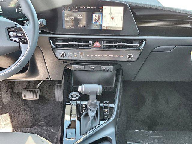 new 2025 Kia Niro car, priced at $30,735