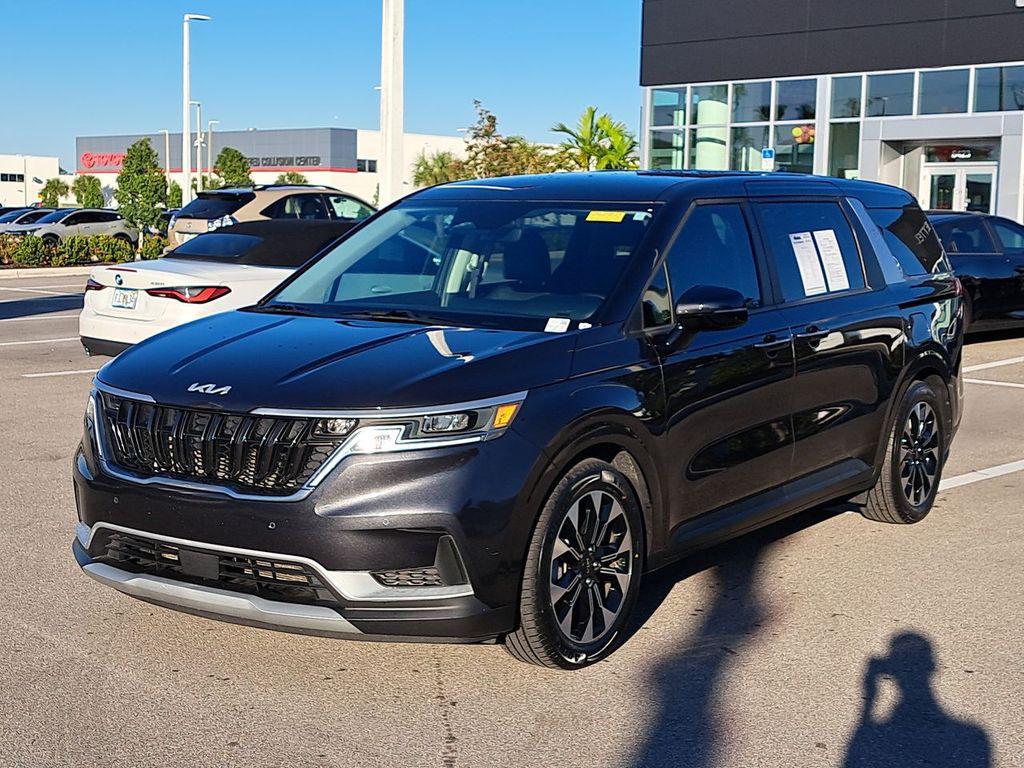 used 2024 Kia Carnival car, priced at $31,496