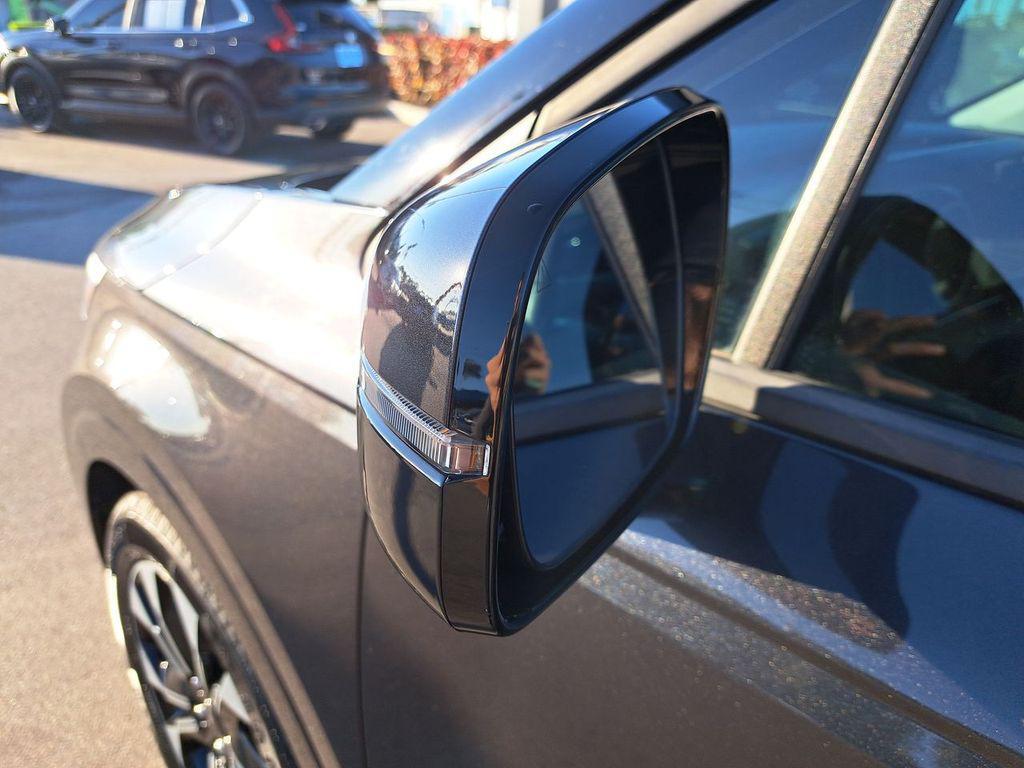 used 2024 Kia Carnival car, priced at $31,496