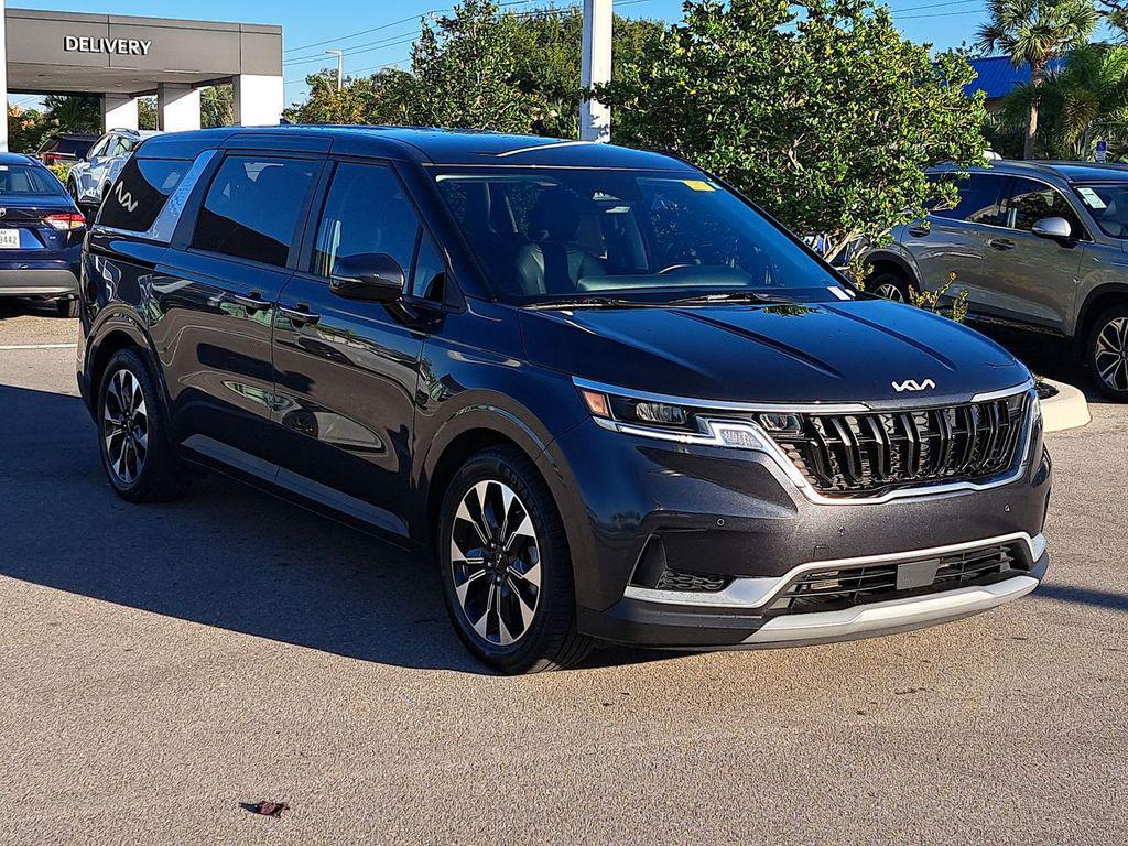 used 2024 Kia Carnival car, priced at $31,496