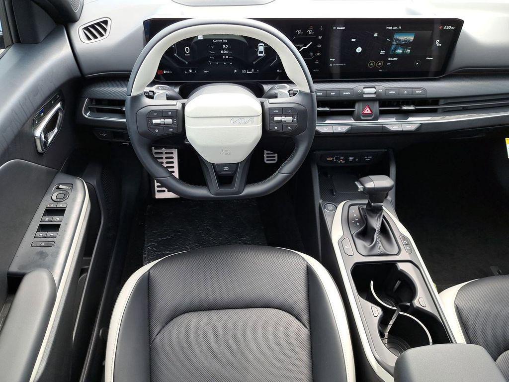new 2025 Kia K4 car, priced at $29,425