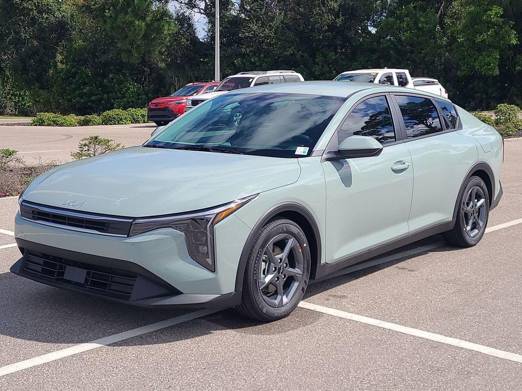 new 2025 Kia K4 car, priced at $22,669
