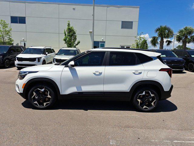 new 2025 Kia Seltos car, priced at $29,612