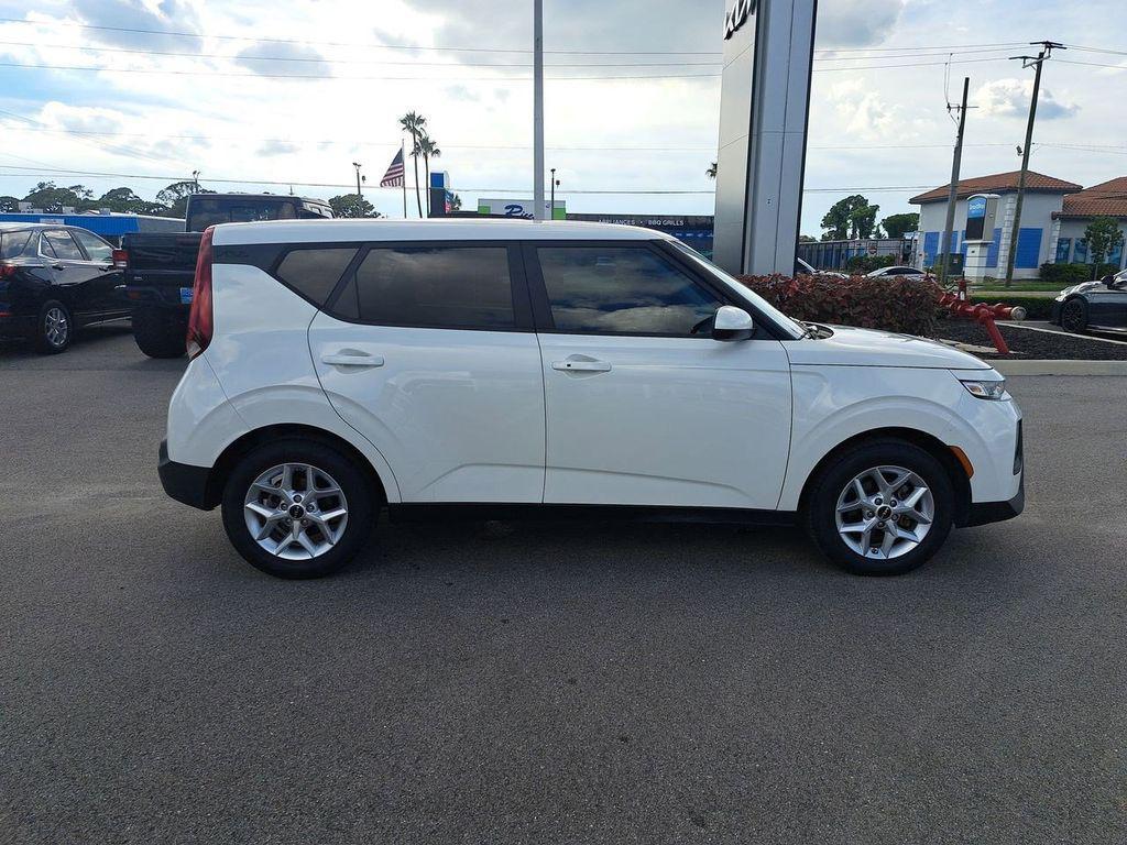 used 2022 Kia Soul car, priced at $16,508