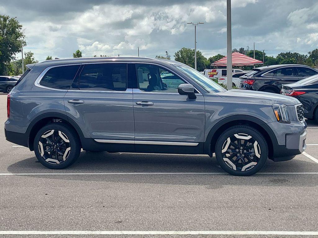 new 2025 Kia Telluride car, priced at $37,917