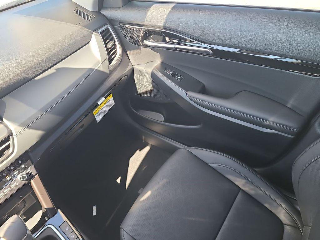 new 2026 Kia Seltos car, priced at $28,164