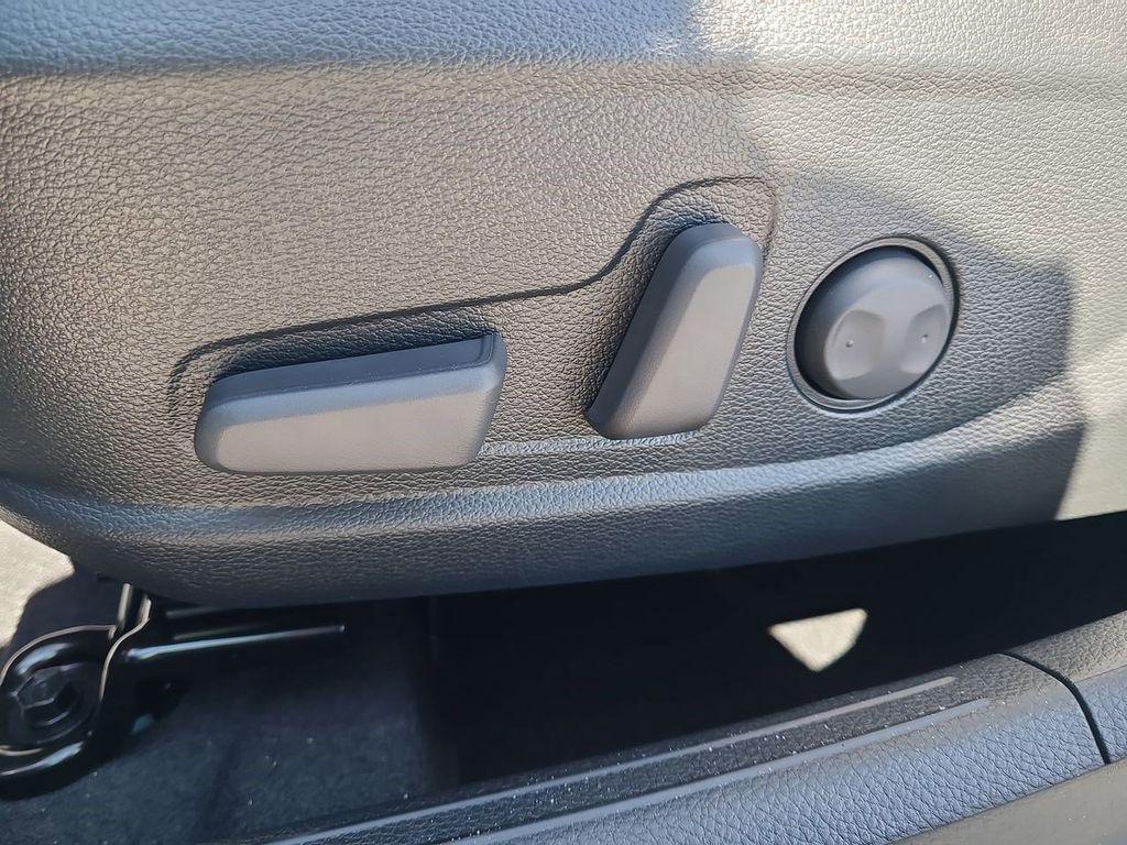 new 2026 Kia Seltos car, priced at $28,164