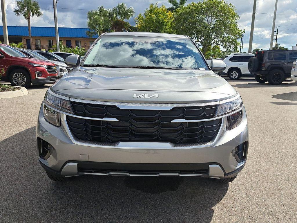 used 2025 Kia Seltos car, priced at $21,024