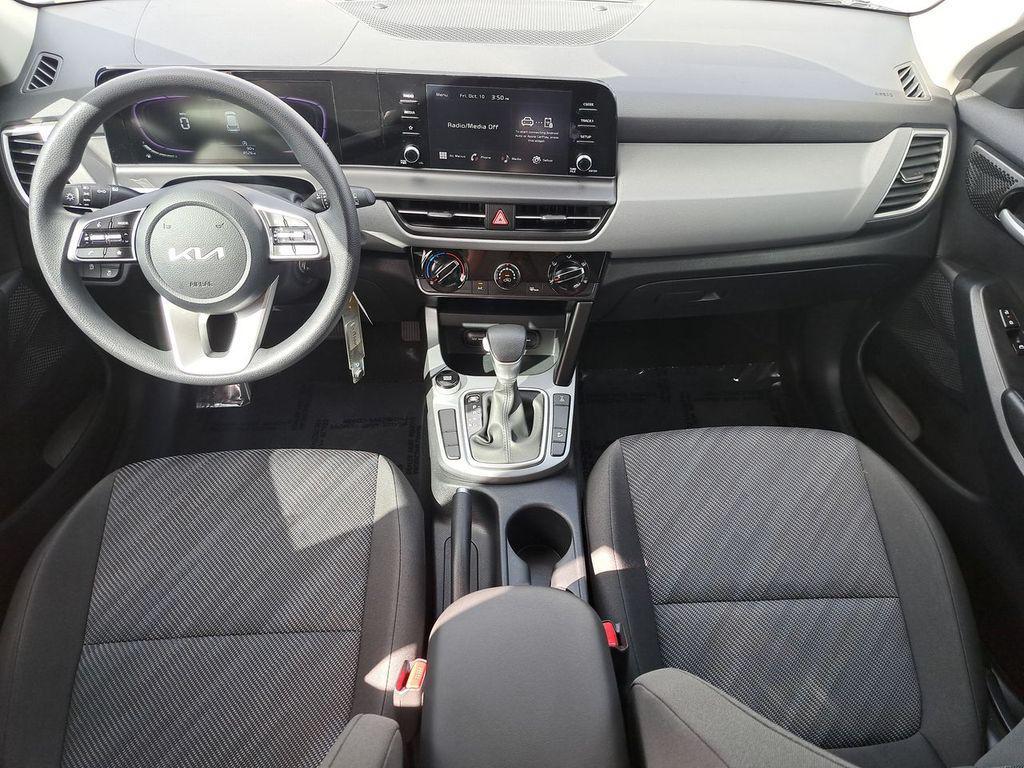 used 2025 Kia Seltos car, priced at $21,024
