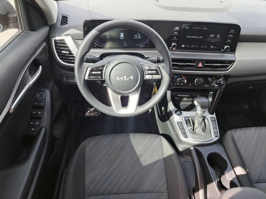used 2025 Kia Seltos car, priced at $21,024