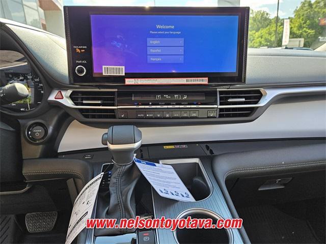 new 2025 Toyota Sienna car, priced at $50,225