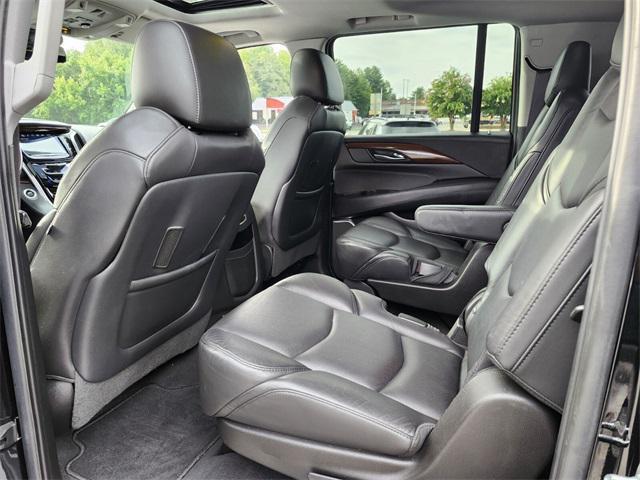 used 2020 Cadillac Escalade ESV car, priced at $45,843