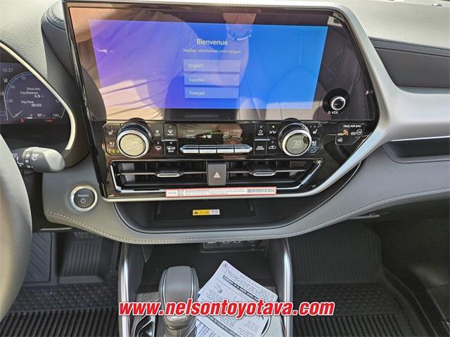 new 2025 Toyota Highlander Hybrid car, priced at $55,803
