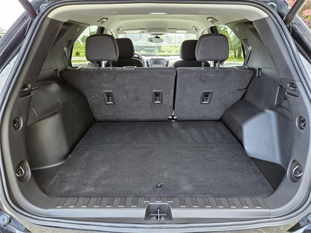 used 2022 Chevrolet Equinox car, priced at $21,592