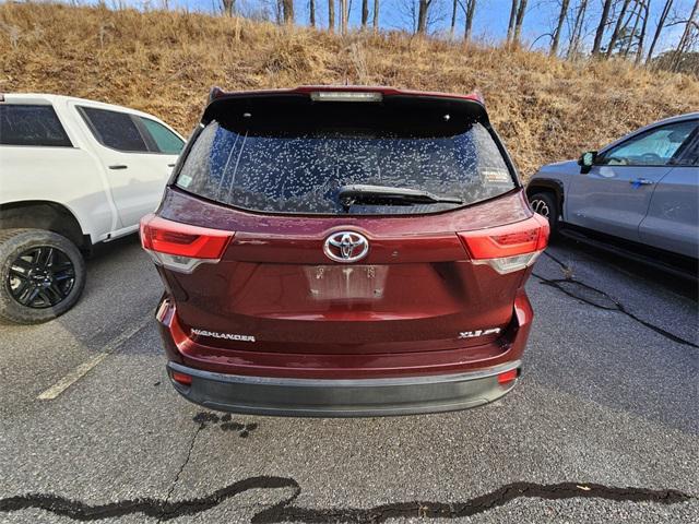 used 2017 Toyota Highlander car