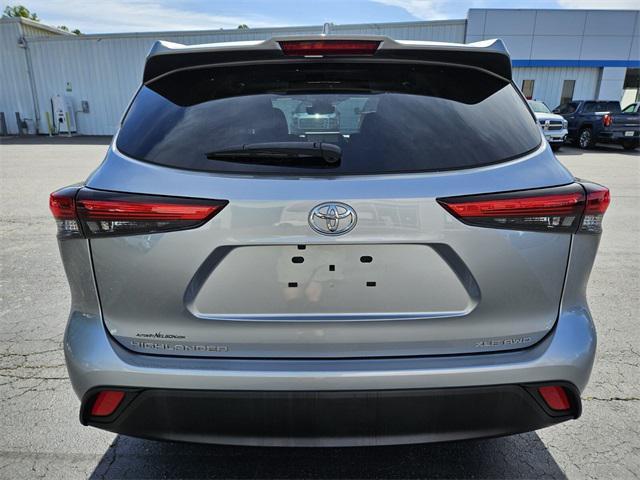 used 2023 Toyota Highlander car, priced at $42,991