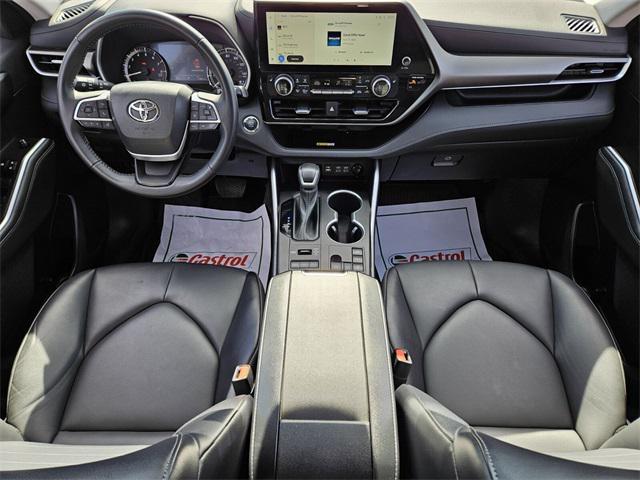 used 2023 Toyota Highlander car, priced at $42,991