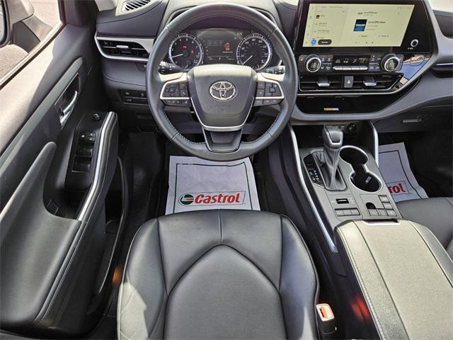 used 2023 Toyota Highlander car, priced at $42,991