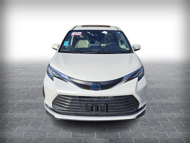 used 2021 Toyota Sienna car